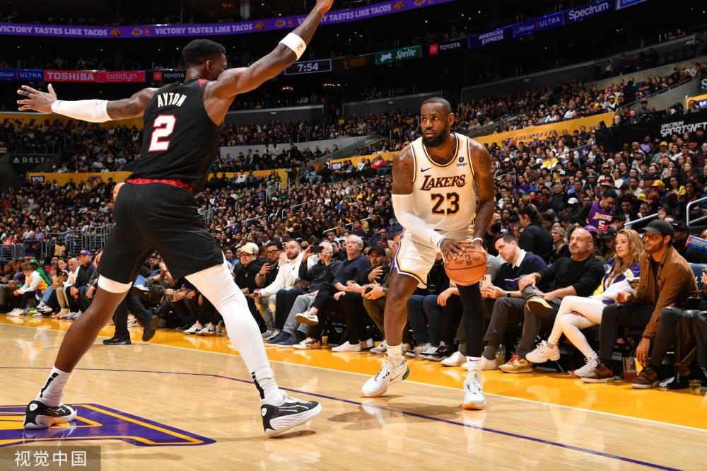 并非耀眼的 并非耀眼的