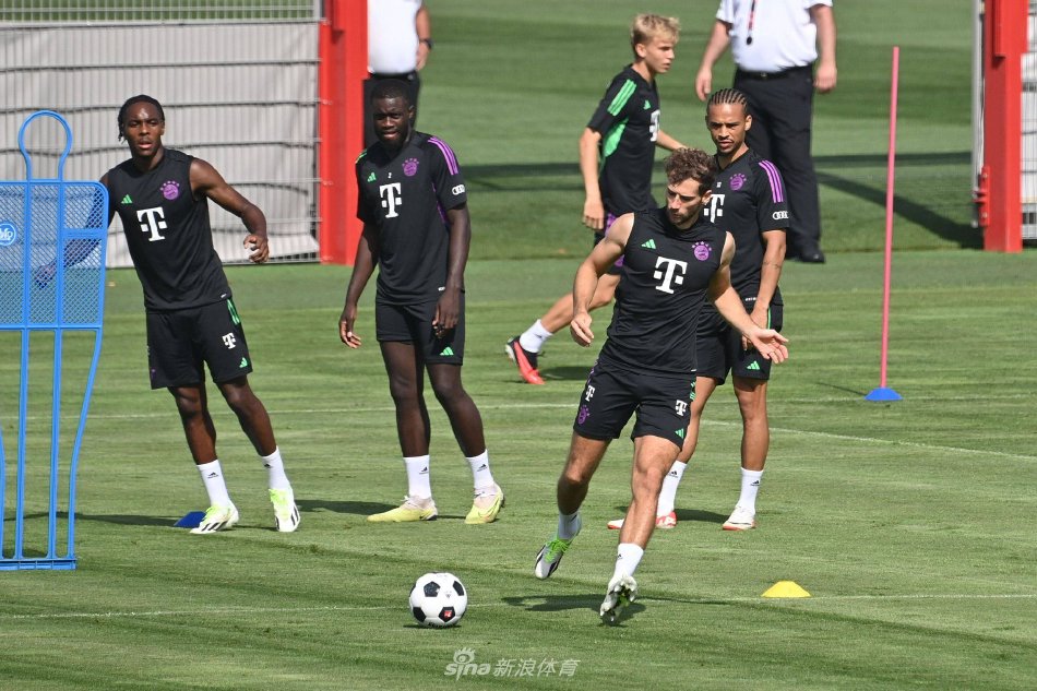 他们通过合 他们通过合